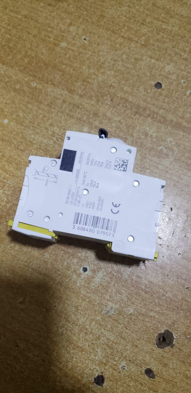 32amps schneider 2pole breaker - Image 2