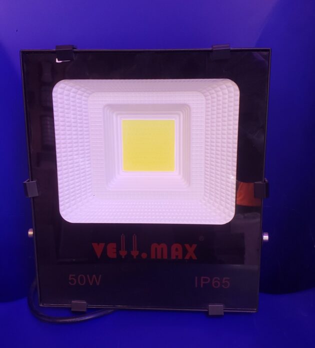 50 watt one eye flood light - Image 3