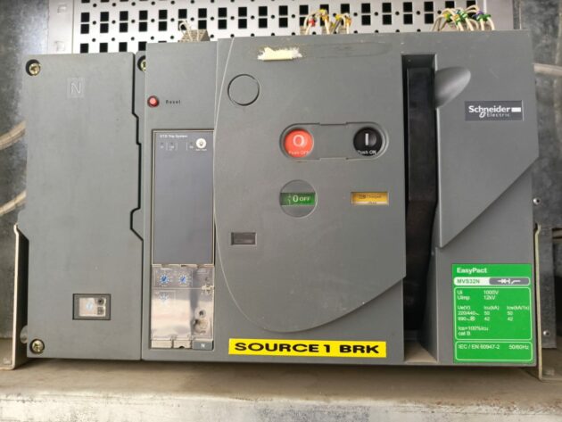 3200amps Schneider air circuit breaker - Image 2