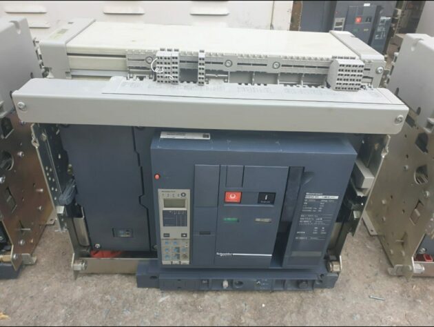 3200amps Schneider air circuit breaker - Image 3