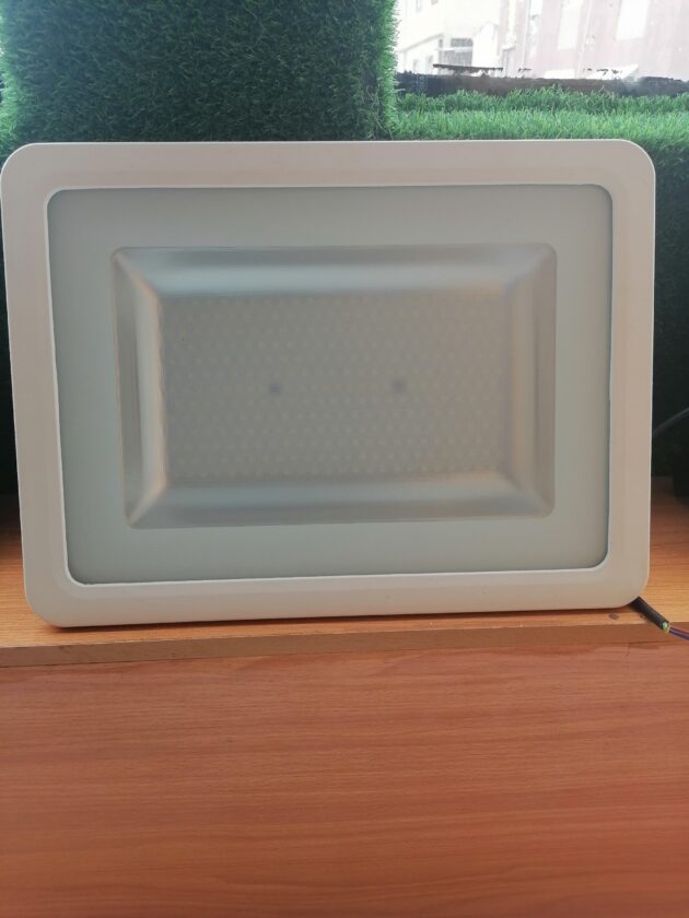 150WATT SLANG FLOOD LIGHT - Image 3
