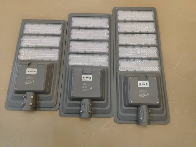 200watt,300watt and 500watt vell max solar street light