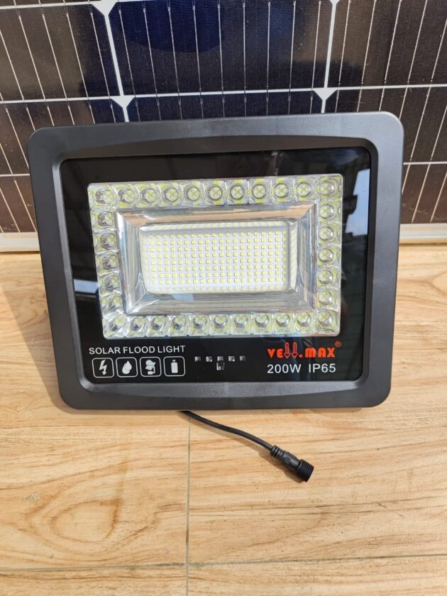 200watt vell max separate solar flood light